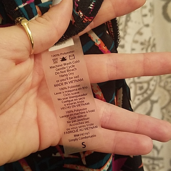 Joy Vest Lularoe - Picture 5 of 5